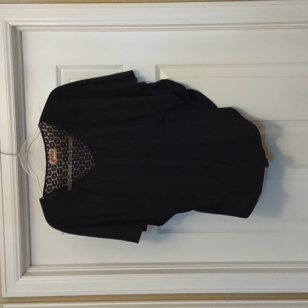 Mudd black flow shirt size M